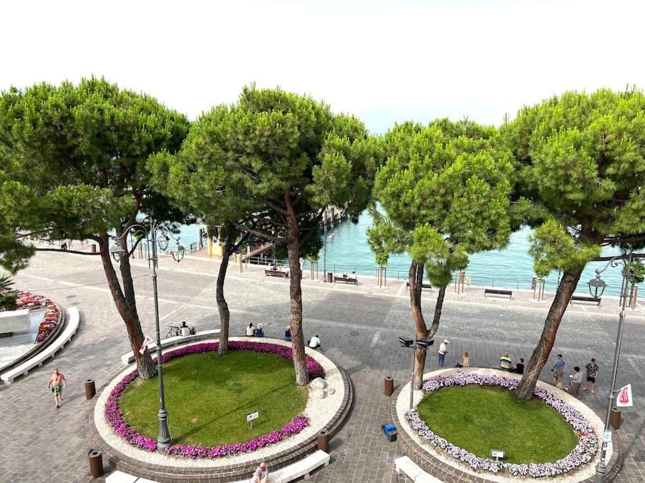 代森扎诺-德尔加达Attico In Piazza Matteotti公寓 外观 照片